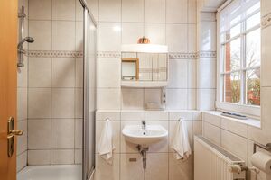 1. Badezimmer im Erdgeschoss