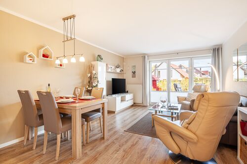 Wohnzimmer mit Essecke